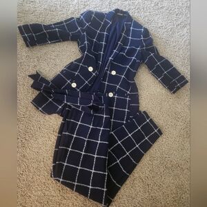 Express Navy Blue Blazer and Pants Suit Set Medium